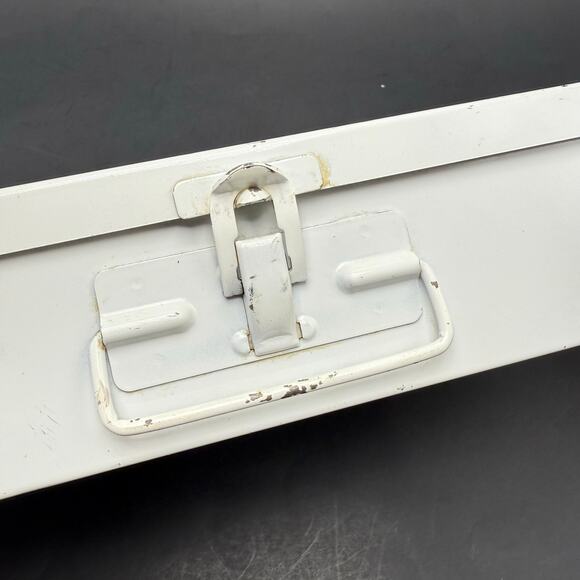 Vintage Metal Box First Aid Kit White Green Welshgard Wall Mount Retro Decor - Picture 6 of 9